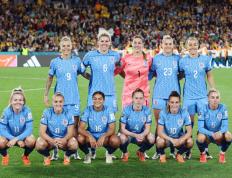 女足世界杯丨前瞻：女足世界杯大结局，足球会“回家”吗？