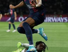 欧洲冠军联赛联赛｜纽卡斯尔联4:1巴黎圣日耳曼，“喜鹊”崛起势不可当