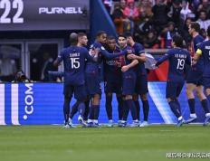 巴黎圣日耳曼3-0斯特拉斯堡，登顶法国甲级联赛（Ligue 1）积分榜，姆巴佩继续领跑射手榜