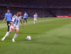梅西锁喉敌手上阿根廷队与乌拉圭队发生冲突