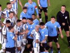 世界杯预选赛阿根廷0-2不敌乌拉圭！比赛中两队爆发激烈冲突