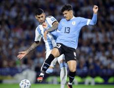 0-2乌拉圭！阿根廷世界杯预选赛首败 113年耻辱纪录诞生 梅西锁喉未吃牌