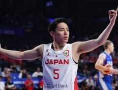 从小快灵打法到归化选择，日本篮球让中国篮球无地自容