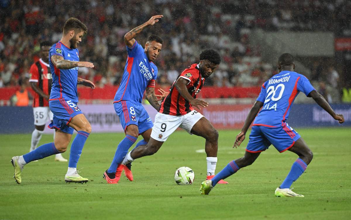 AC米兰有意Ligue 1-九球体育尼斯前锋，媒体称:“米兰正在关注他”