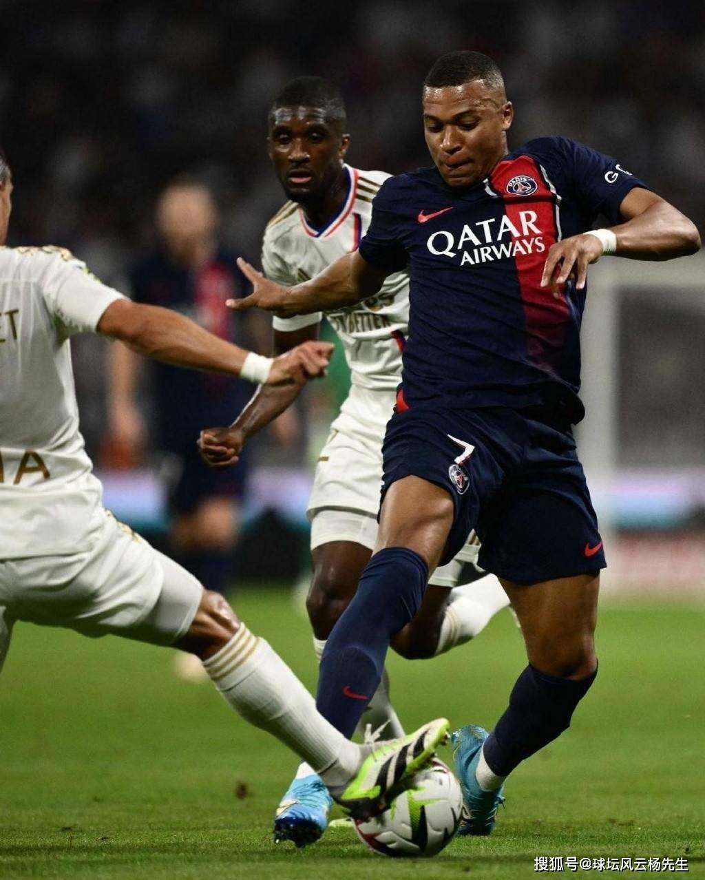 Ligue 1-九球体育焦点战，基利安·姆巴佩双响，巴黎圣日耳曼客场4-1里昂