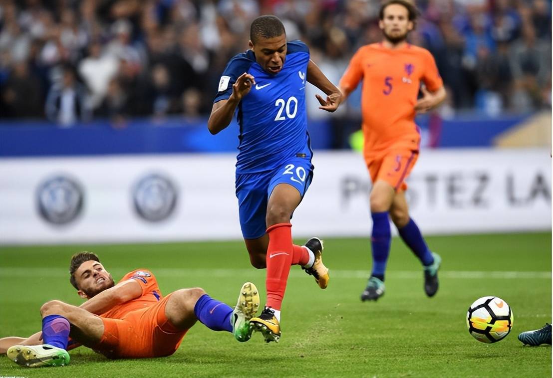 欧洲杯预选赛预选赛荷兰对阵法国直播：Yo米认为法国队纸面实力优势明显
