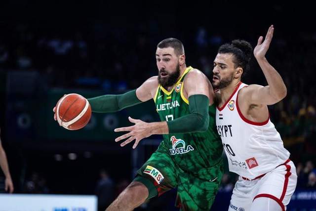 篮球世界杯：立陶宛26分大胜埃及 约纳斯·瓦兰丘纳斯15+10扎赫兰伤退