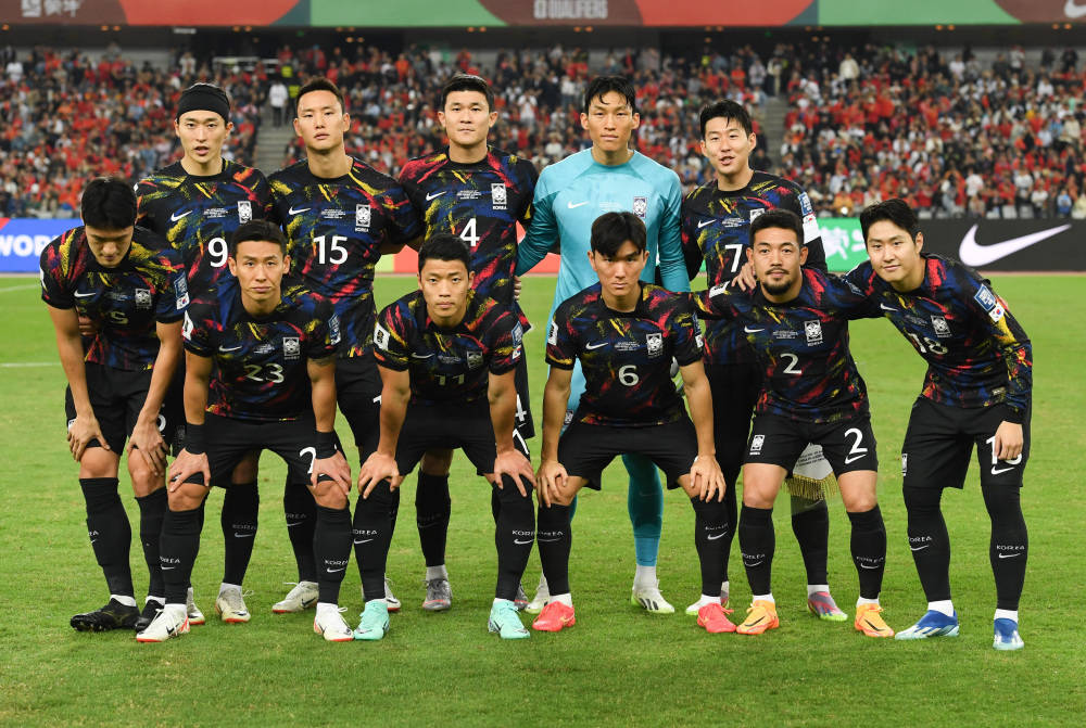 世界杯足球预选赛：中国队对阵韩国队