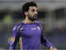 穆罕默德·萨拉赫（Mohamed Salah）是转会戏剧的中心，因为国际足联干预调查转会