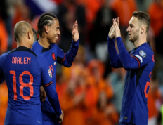 荷兰豪取6球胜利，斯滕斯帽子戏法闪耀欧预赛
