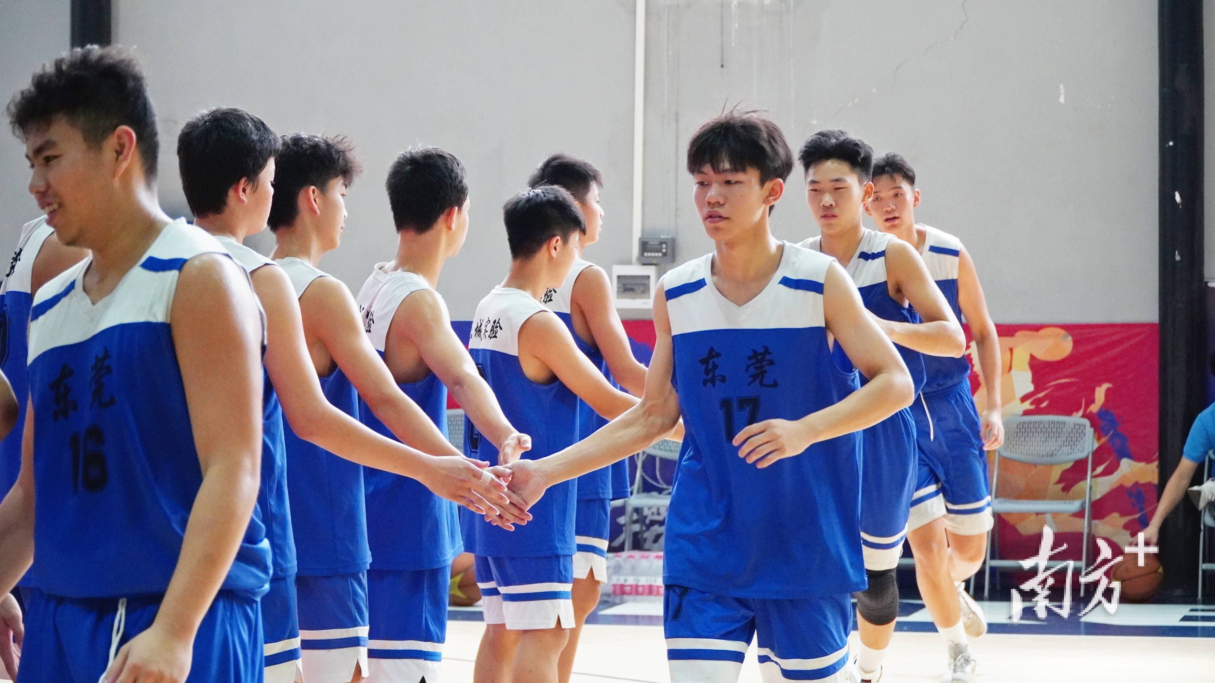 广东省中学生篮球锦标赛（初中组）开打，谁是最强篮球校队？